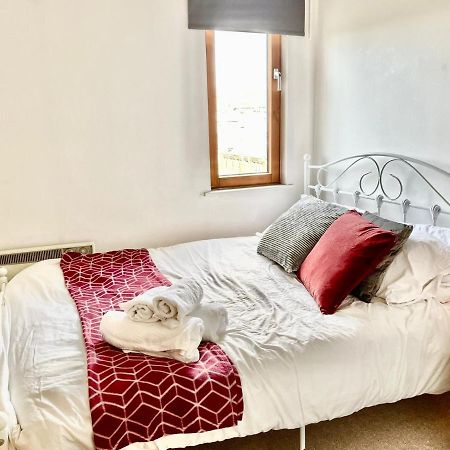 Manchester City Center Apartment Bagian luar foto